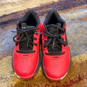 Like new Kids Under Armour Red and Black Sneakers SZ 1.0